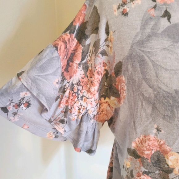 Ginger G - Picture 2 of 3